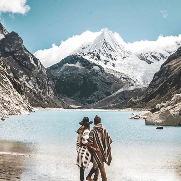 Hooded Rustic Poncho - Picture 6 of 6